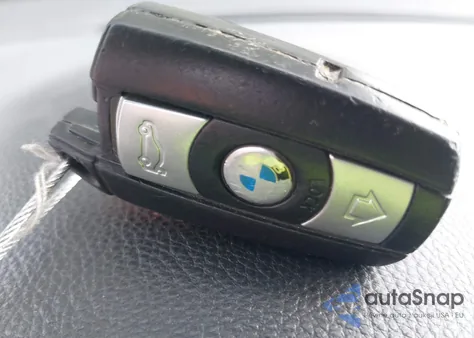 2011 BMW 328I z USA, uszkodzony, nr VIN WBAPH7C50BE675180